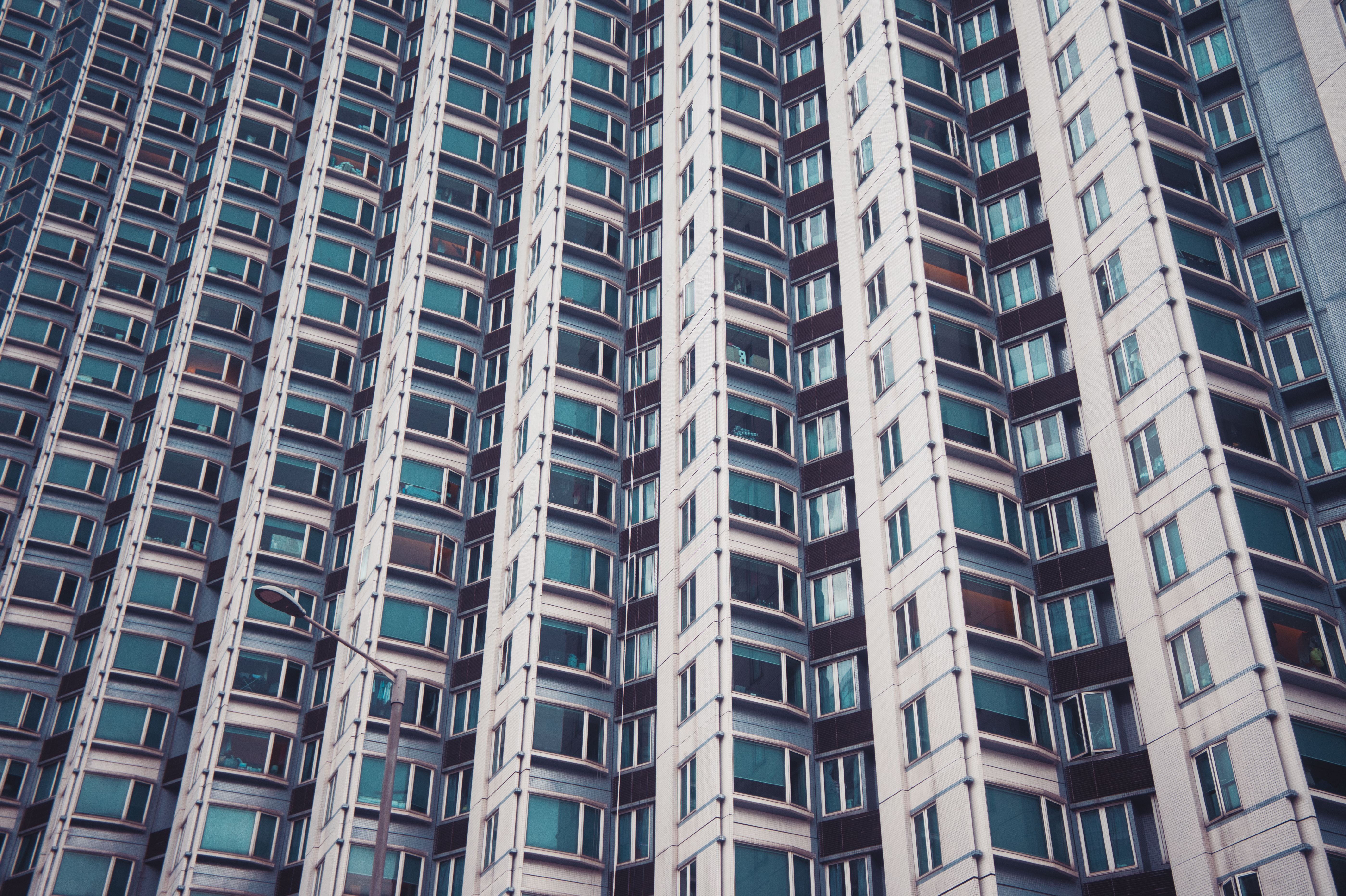 Modern Residential Building · Free Stock Photo