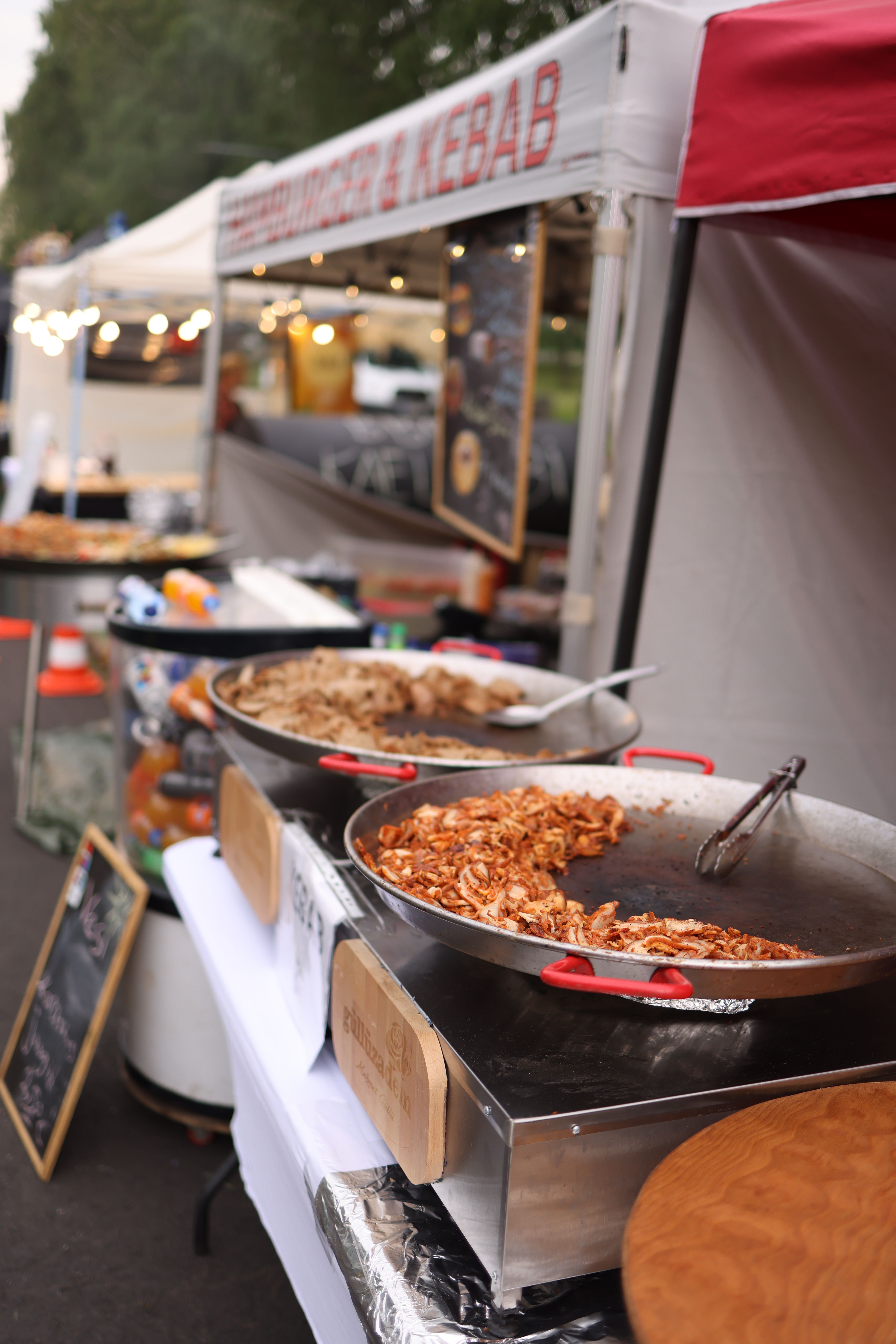 Pátranie po podozrivom z brutálnej prestrelky na food festivale v Seattli – polícia zadržala 15-ročného strelca