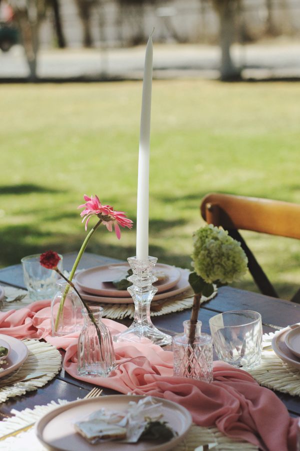 Organic textured table runner summer 2026 trends