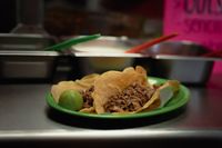 Street tacos with lime — Viridiana Rivera on Pexels