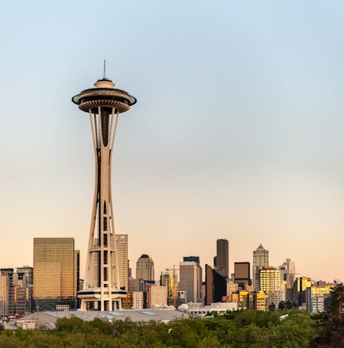 無料 ワシントン州シアトルのスペースニードル展望塔の街並み写真 写真素材