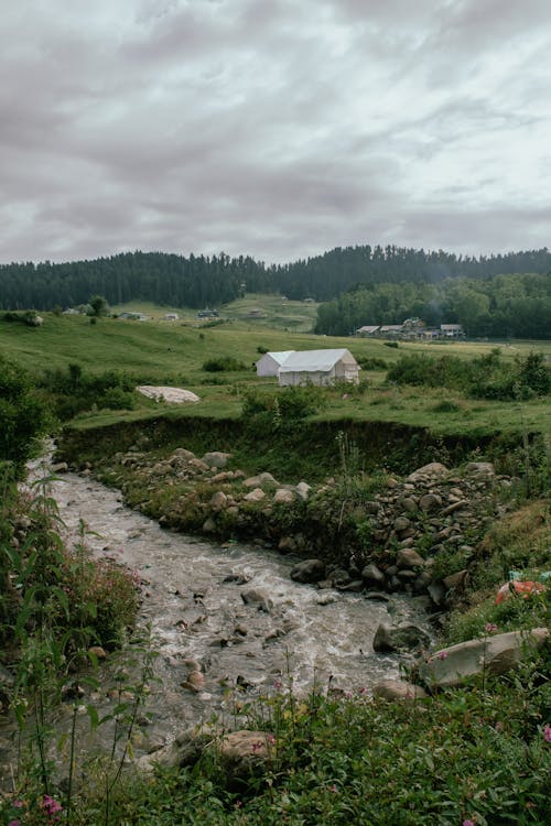 Darmowe zdjęcie z galerii z chmura, dolina, dom