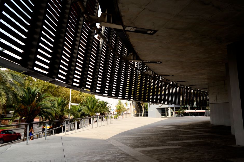 @al aire libre, ambiente soleado, arquitectura creativa