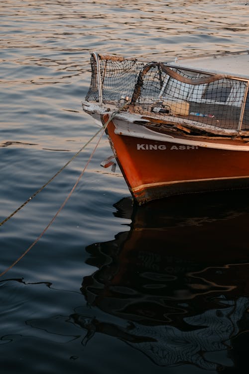 Δωρεάν στοκ φωτογραφιών με αλιευτικό σκάφος, αναψυχή, αντανάκλαση