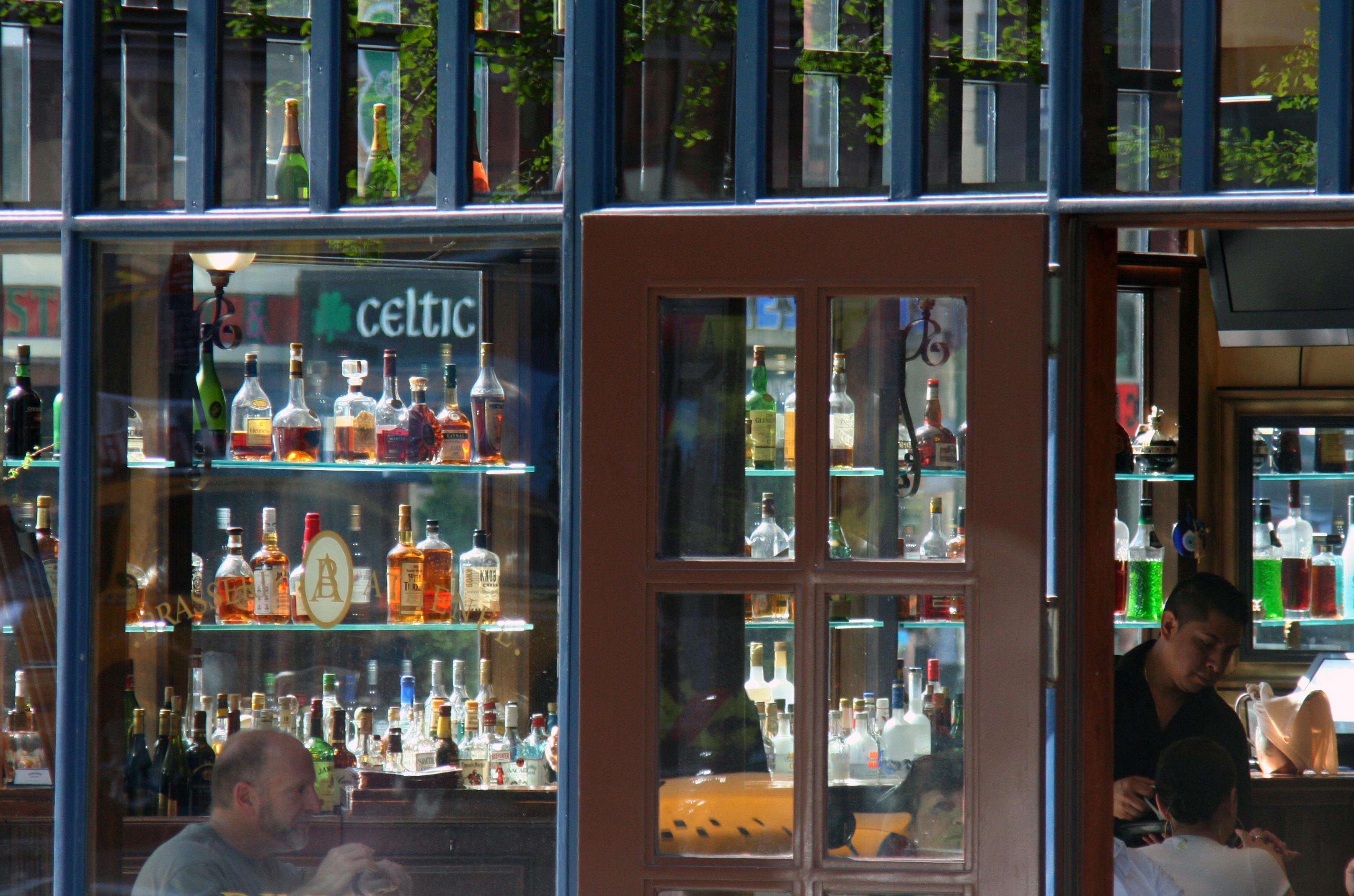 Free Stock Photo Of Celtic Depan Toko Kafe Bar
