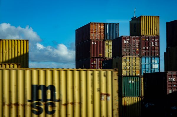 Demurrage containers