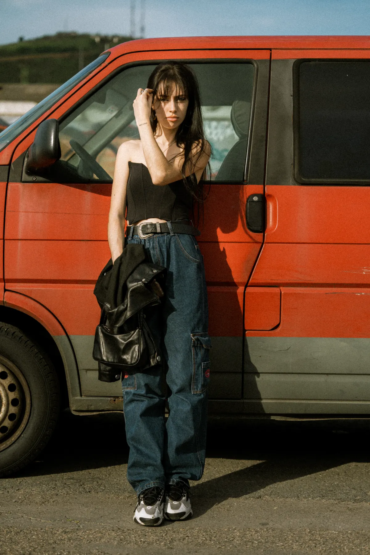 5 Tips Denim Oversized Style untuk Look Effortless 2026