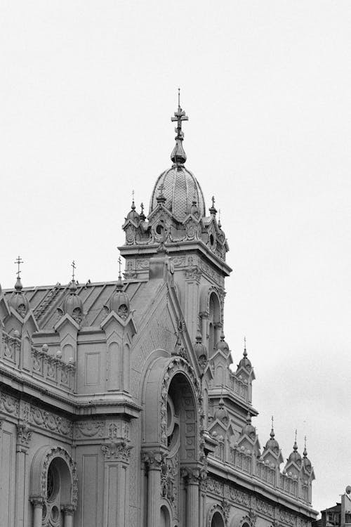 Foto profissional grátis de a cidade, ancião, ao ar livre