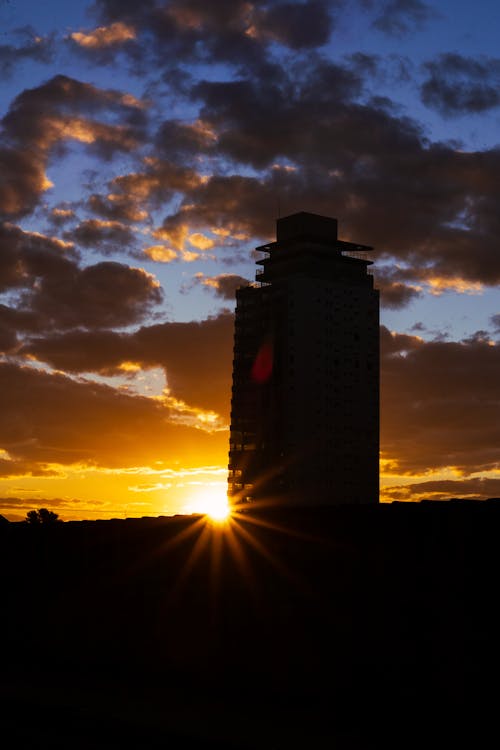 Základová fotografie zdarma na téma architektonická budova, dramatický, hd tapety