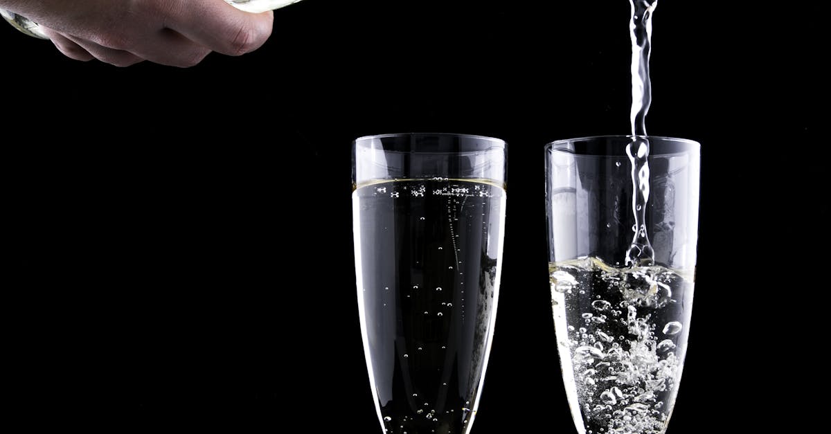 How to open a champagne bottle without making noise