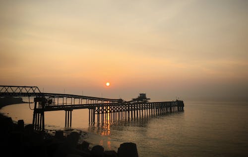 Foto Des Docks Während Des Sonnenuntergangs