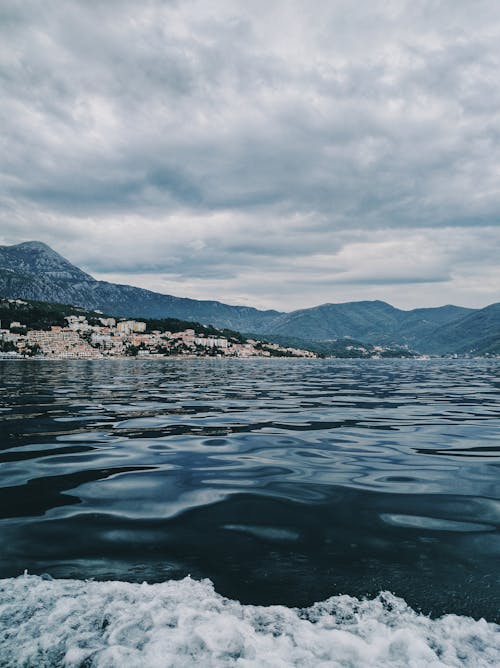 Základová fotografie zdarma na téma budovy, denní, denní světlo