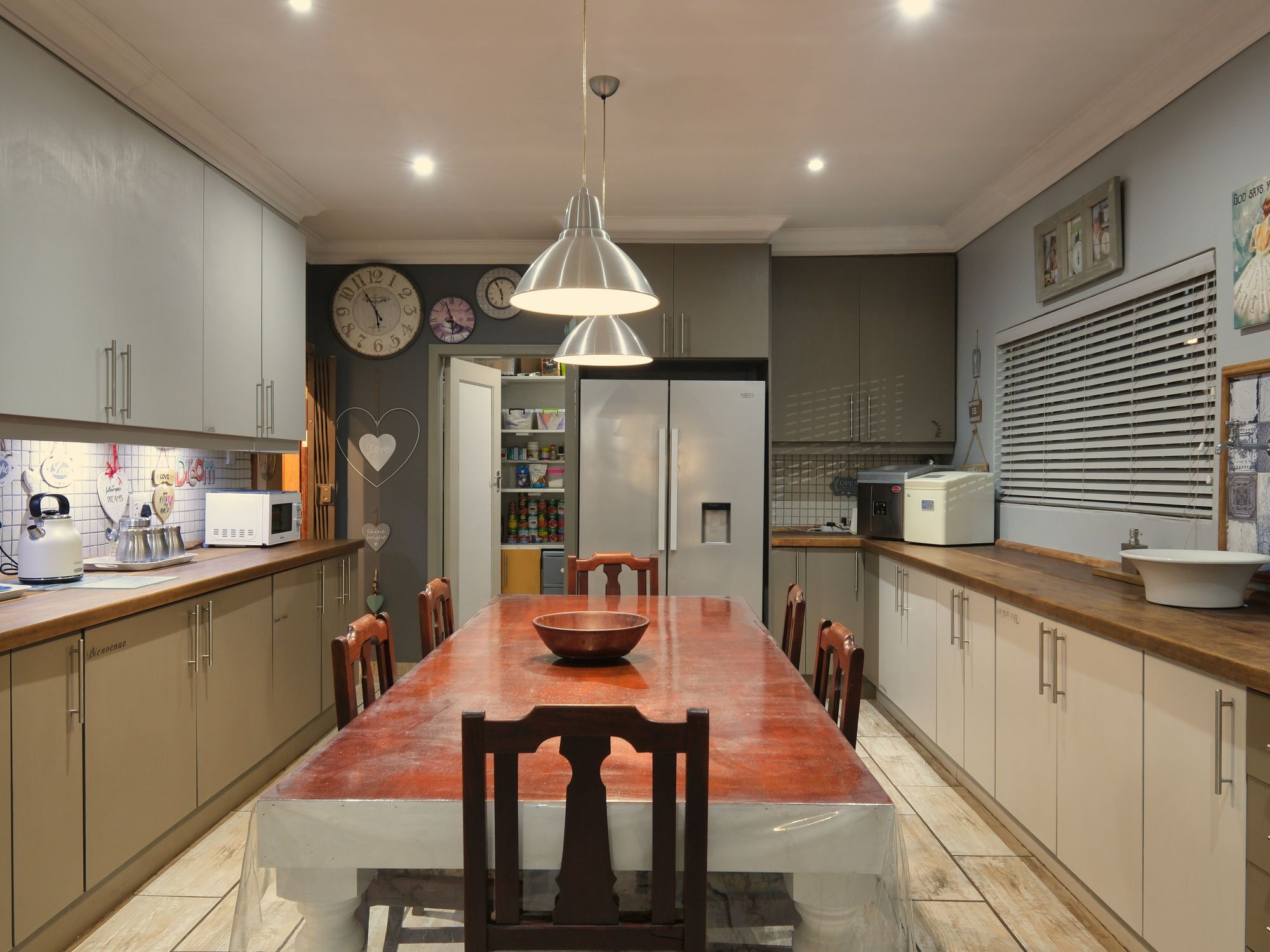 Kitchen Spraying in Sudbury, Brent — specialist spraying kitchen cabinets to a factory finish