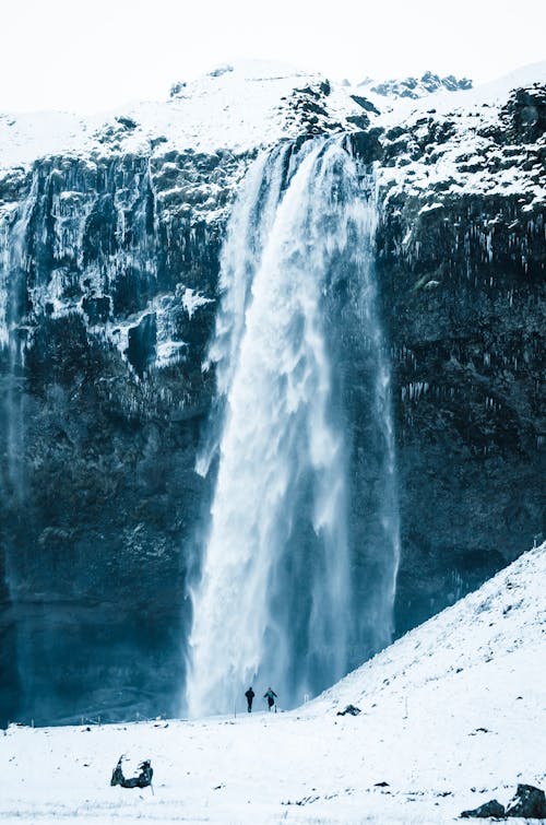 Zeitrafferfotografie Des Fließenden Wasserfalls