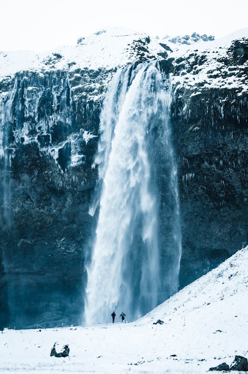 Fotografia De Lapso De Tempo De Uma Cachoeira Fluente