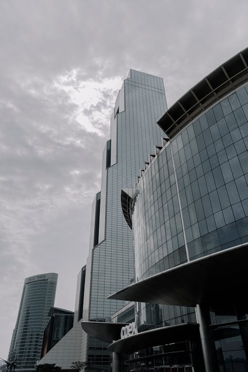 A photo of a building with a cloudy sky