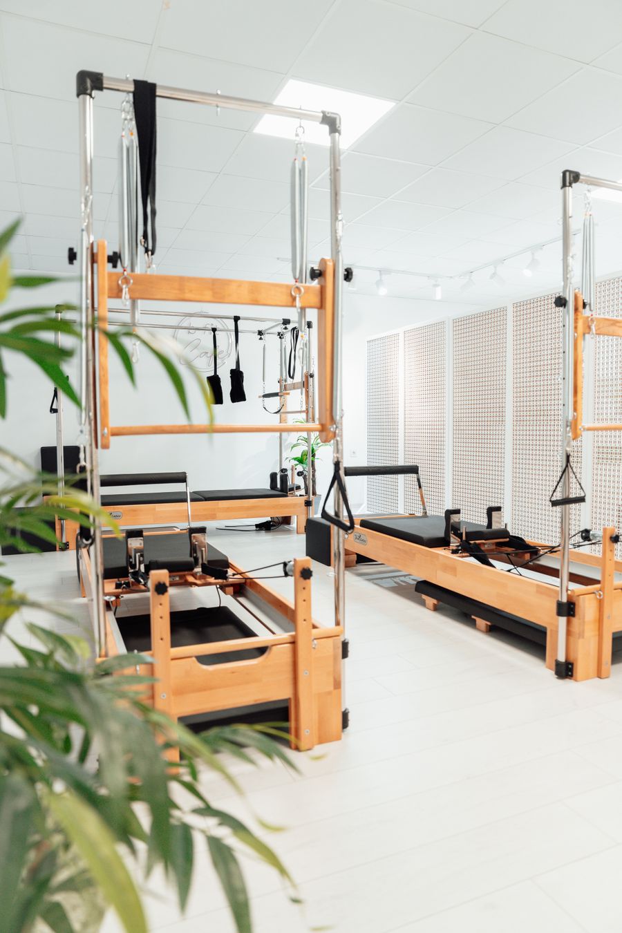 Bright clinic room (stock photo, for illustration)