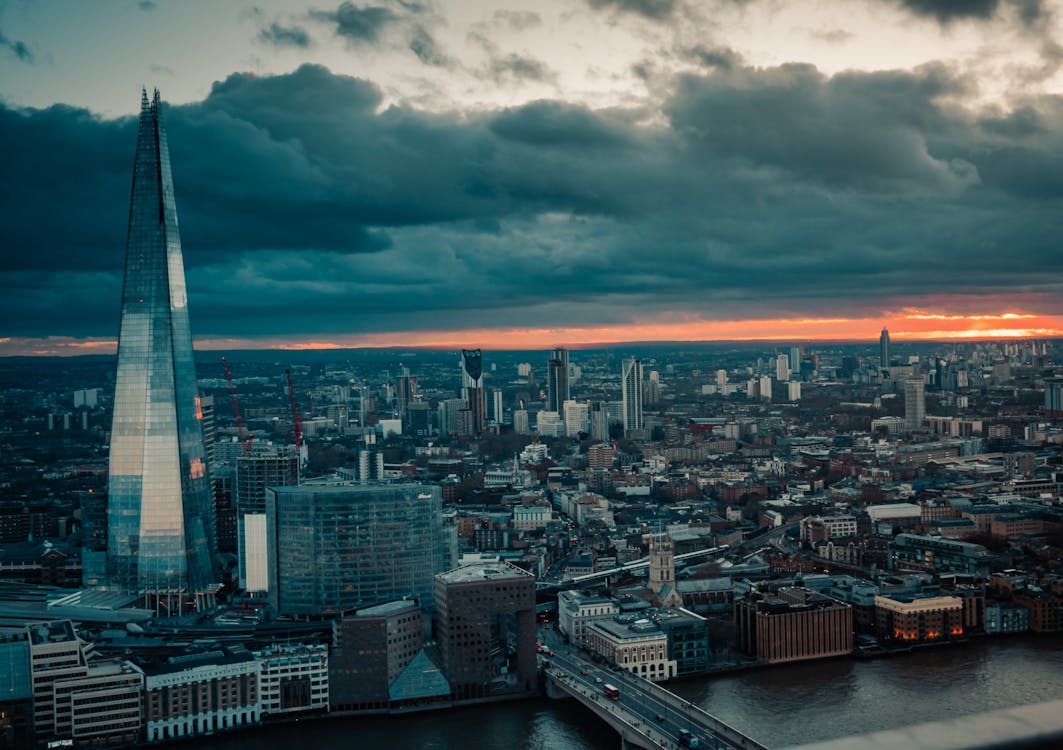 黃金時段倫敦天際線的照片