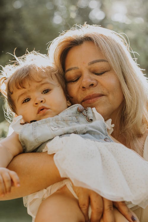 Photos gratuites de grand-père, intime, mère et fille