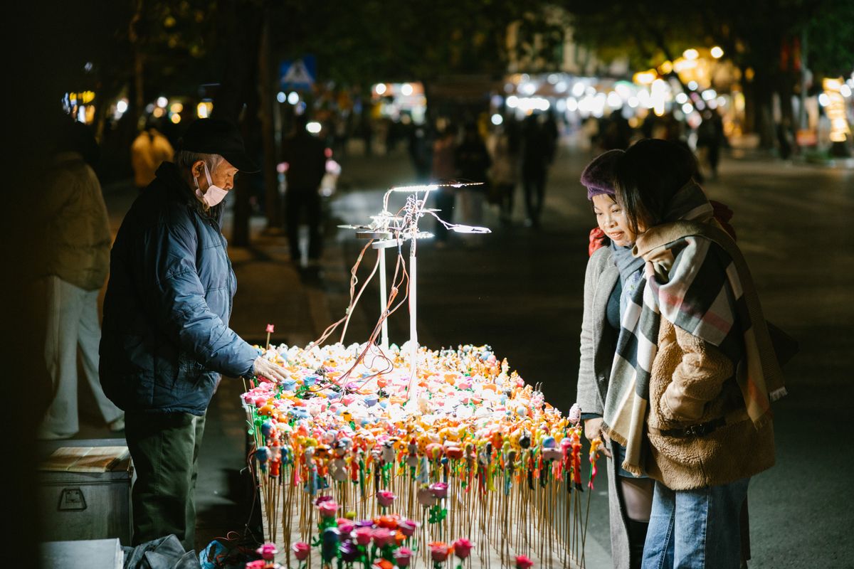 Wander the Seomun Night Market