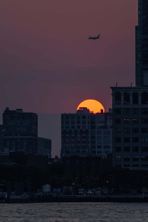 夕日を背景, 夕景, 夕焼け色の無料の写真素材