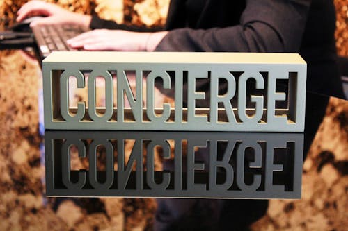 Gratis lagerfoto af concierge, disk, display