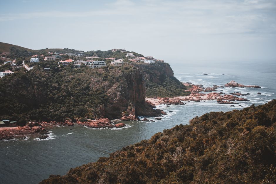 Vivre à Knysna, Afrique du Sud : guide complet pour expatriés 2026
