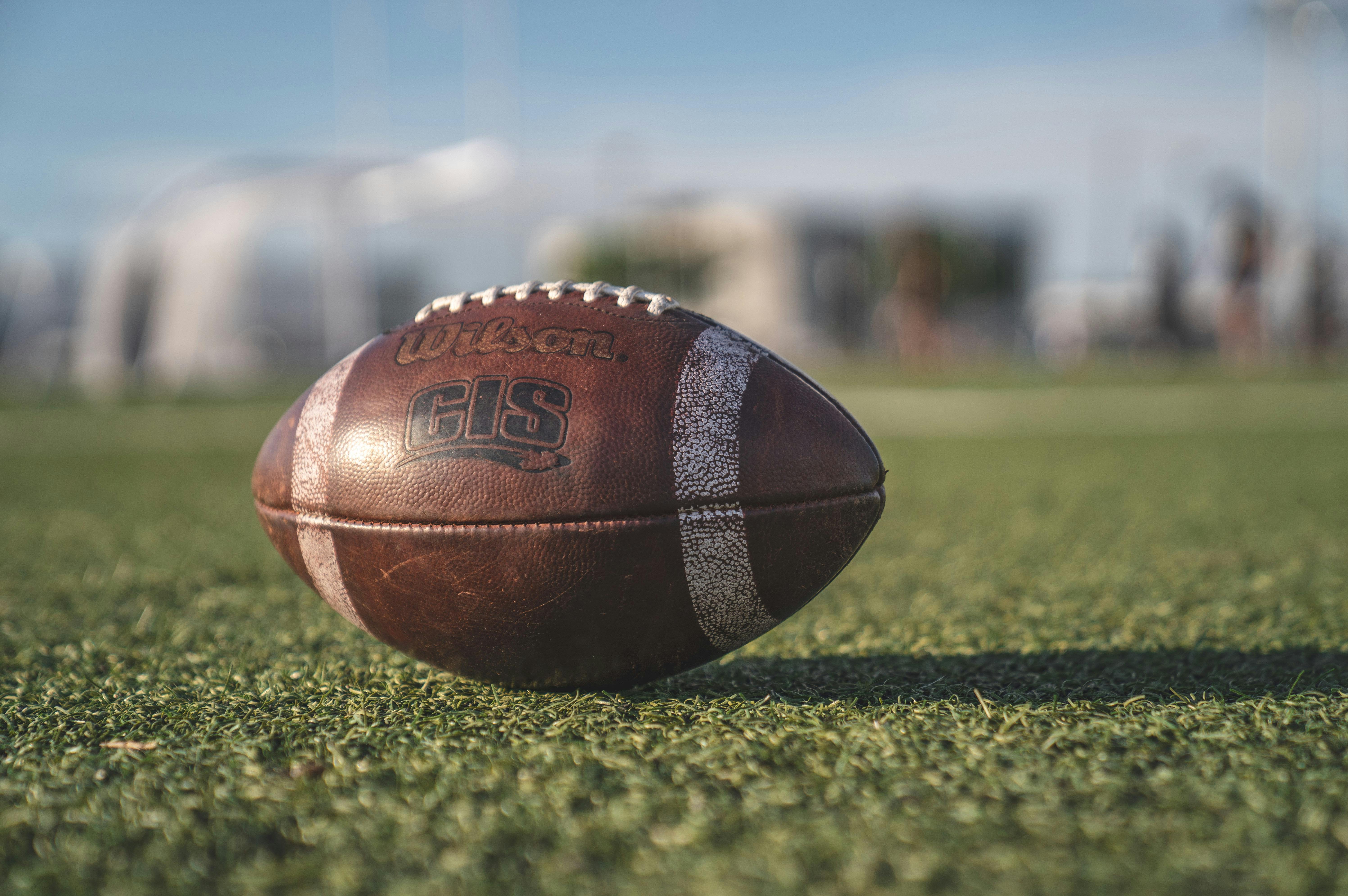 Foto de Furknsaglam no Pexels  Futebol fotos, Cartaz de futebol, Bola de  futebol