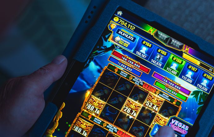 Die Evolution der Spielautomaten vom mechanischen Einarmigen Banditen zum modernen Videoslot