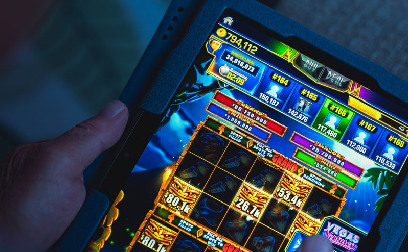 Online Casino: Spielautomaten und Live-Spiele im Überblick