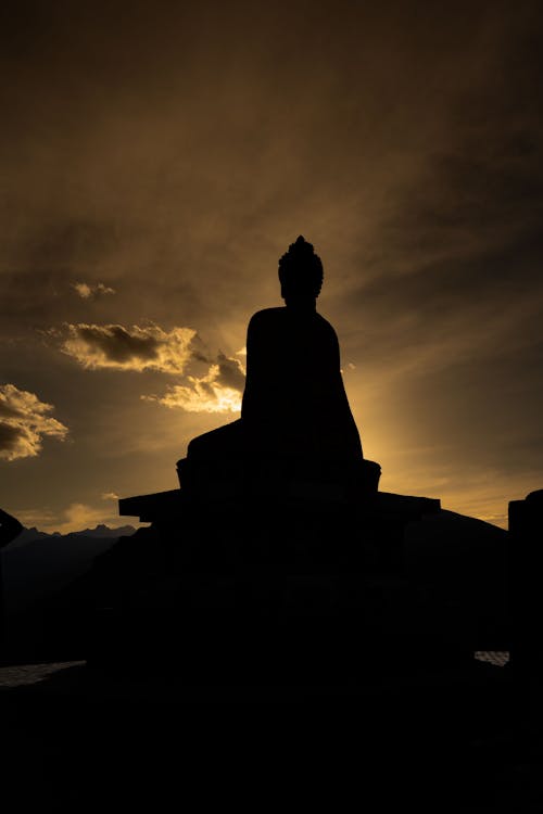 silhouettes og buddha