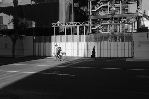 Бесплатное стоковое фото с архитектура, Аэропорт, велосипед