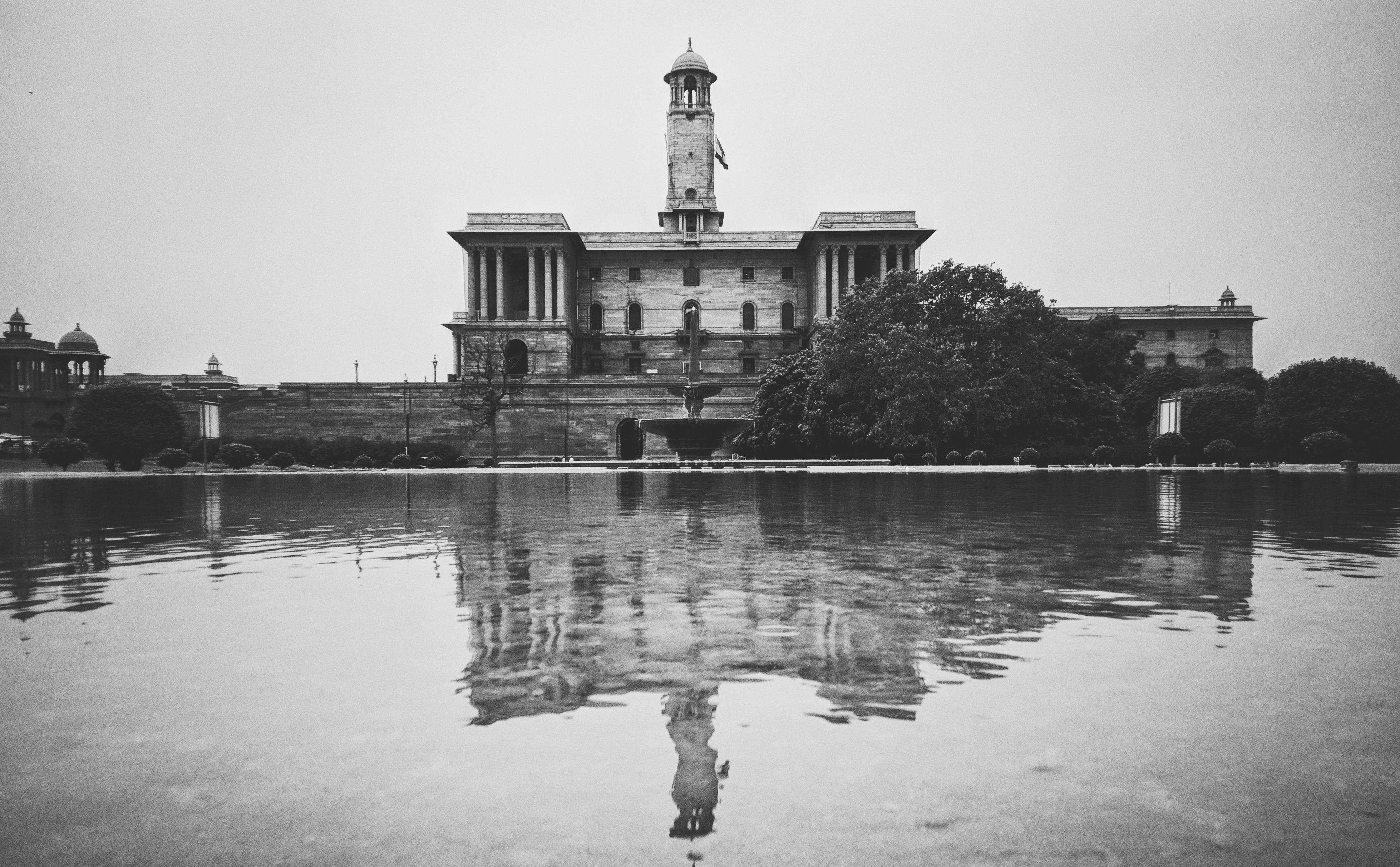 Cabinet Clears Draft Amendment Bill for Women's Quota