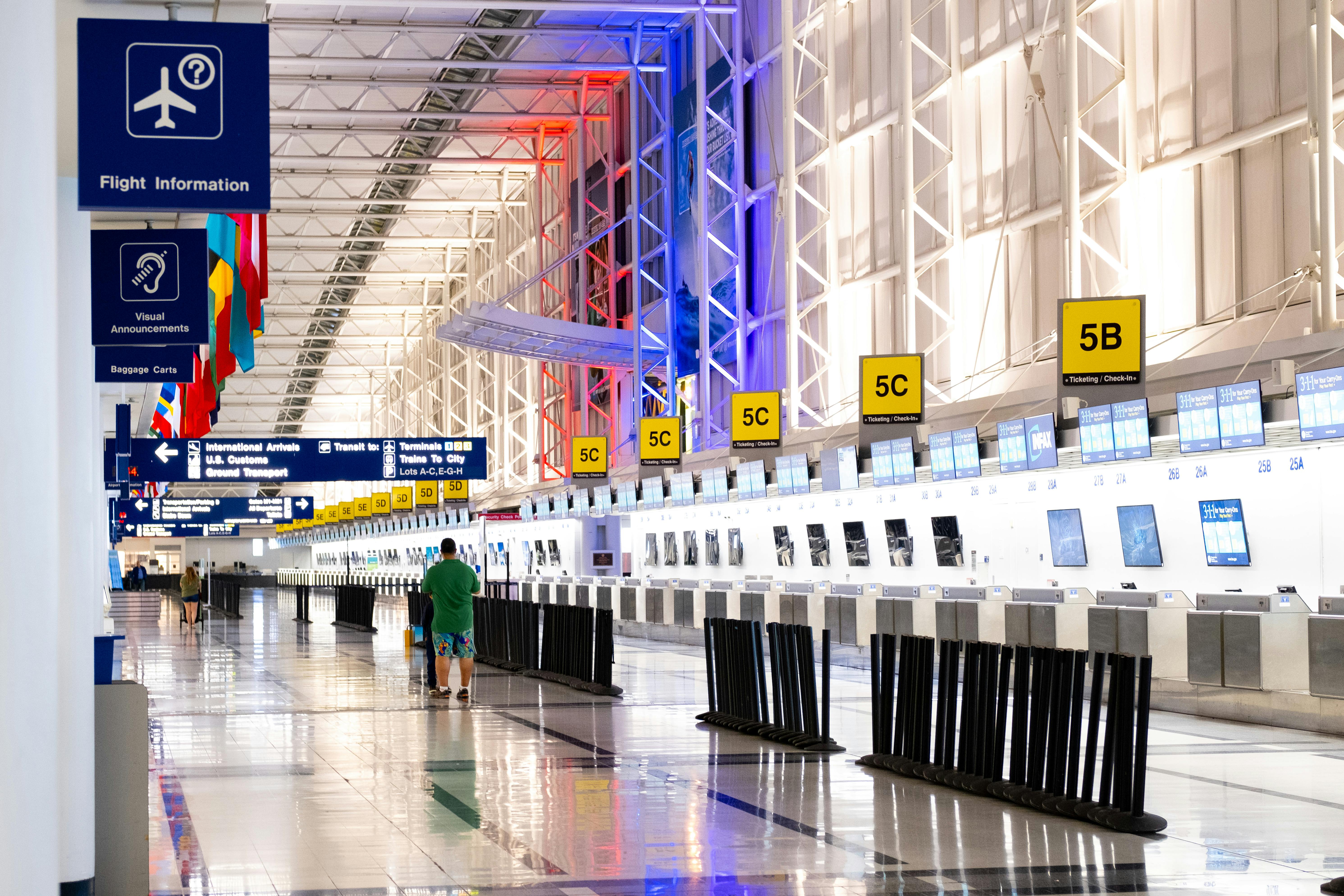 Airport Photos, Download The BEST Free Airport Stock Photos & HD Images
