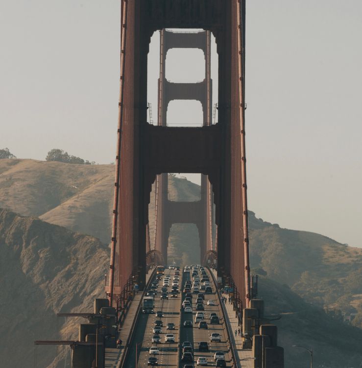 Traffic on the Golden Gate Bridge · Free Stock Photo
