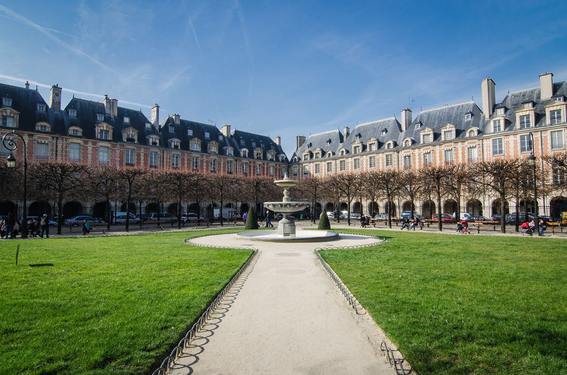 Hidden Gem Le Marais Paris: Jelajahi Keindahan Tersembunyi di Jantung Kota Cinta