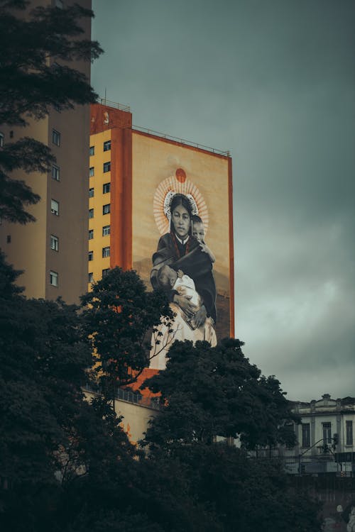 Foto profissional grátis de adulto, ao ar livre, arquitetura