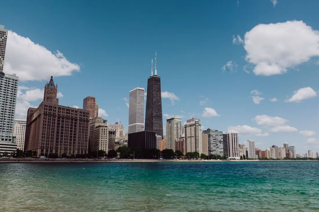 The 10 Best Places to Stay in Chicago (For Every Budget) 9 Chicago skyscrapers along the Lake Michigan lakeshore near The Drake hotel on the Magnificent Mile