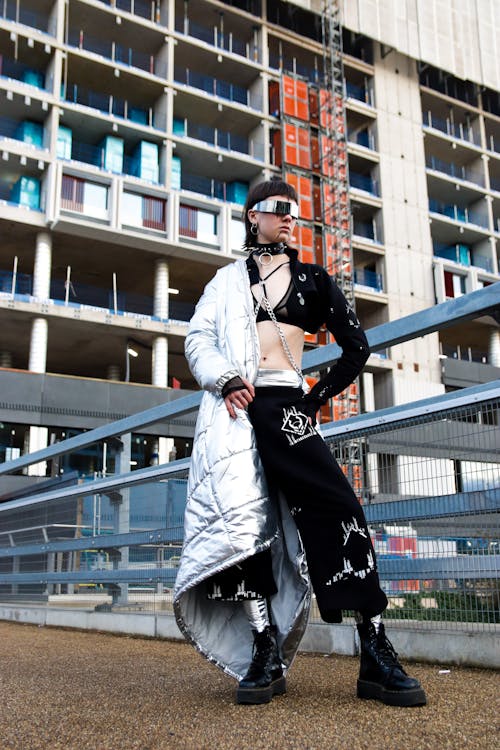 Základová fotografie zdarma na téma bunda, cyberpunk, futuristický
