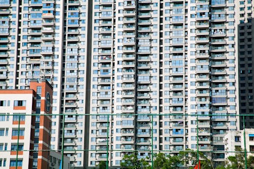 Edificios De Apartamentos En La Ciudad