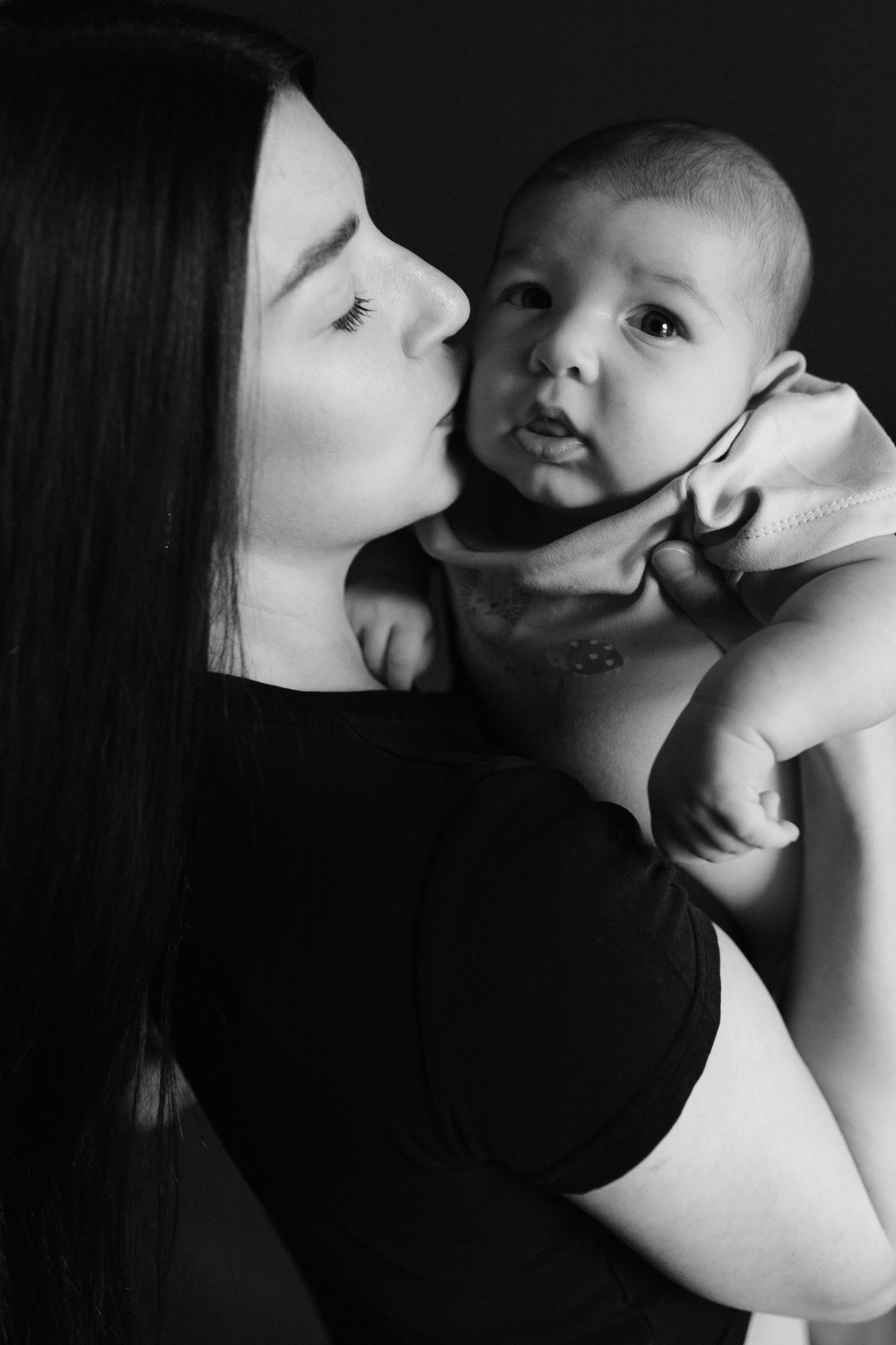 Foto de stock gratuita sobre afecto, amor, bebé, besando, fotos en ...