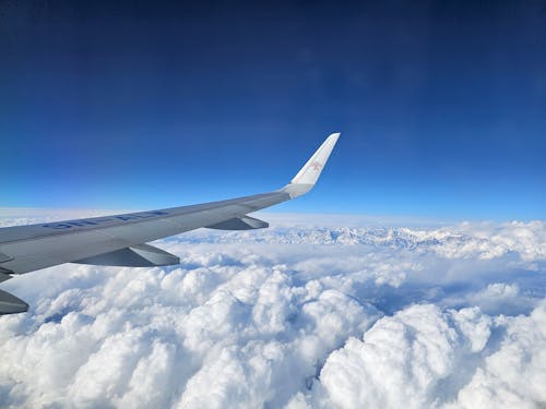 Fotos de stock gratuitas de aeronave, aeropuerto, aire