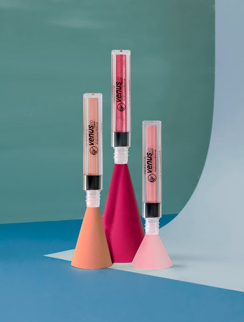 Drie Geassorteerde Gekleurde Venus Matte Lipsticks