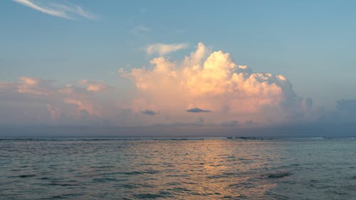 Foto profissional grátis de nuvem, oceano, pôr do sol