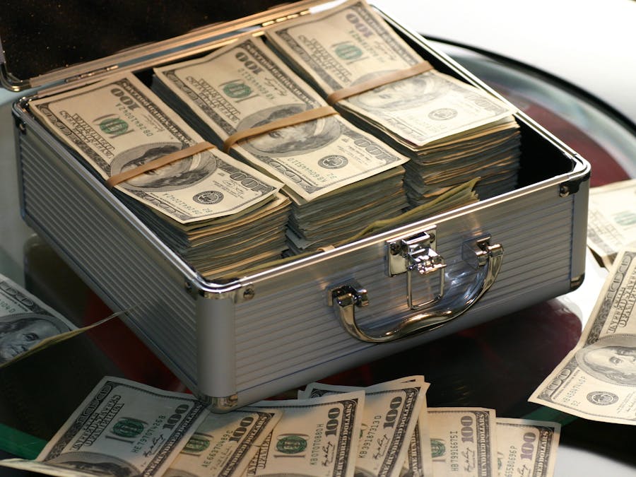 How much money do you get for 10,000 subscribers?