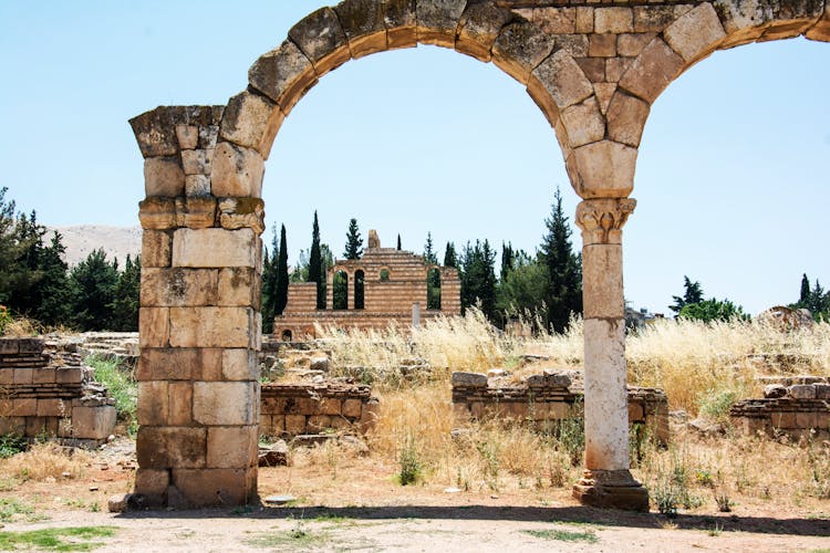 Photo Of A Ruin Castle