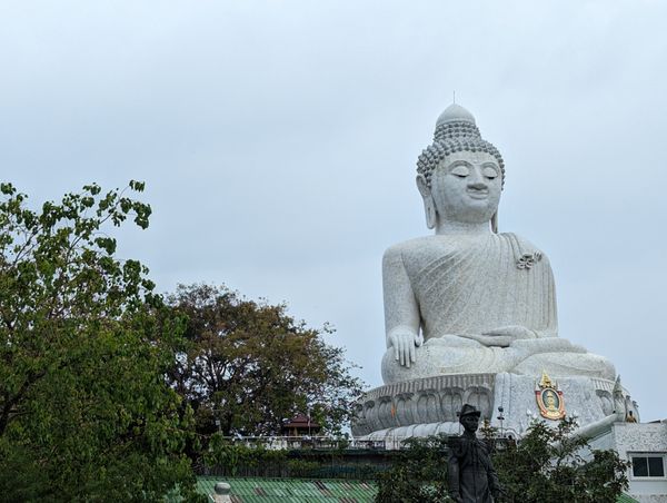 Big Buddha and Temple Tour