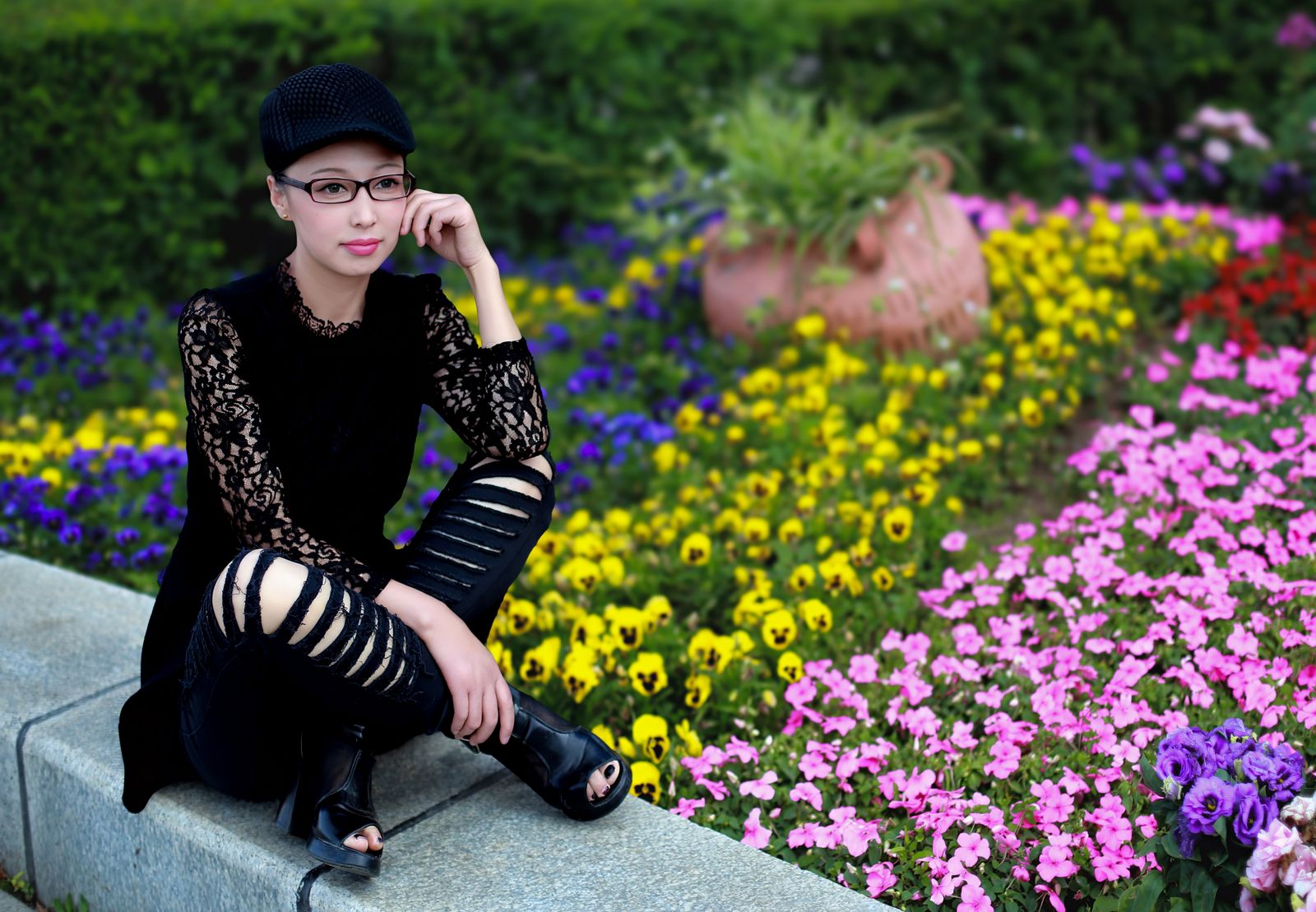 Petite Woman Photos Download The Best Free Petite Woman Stock Photos