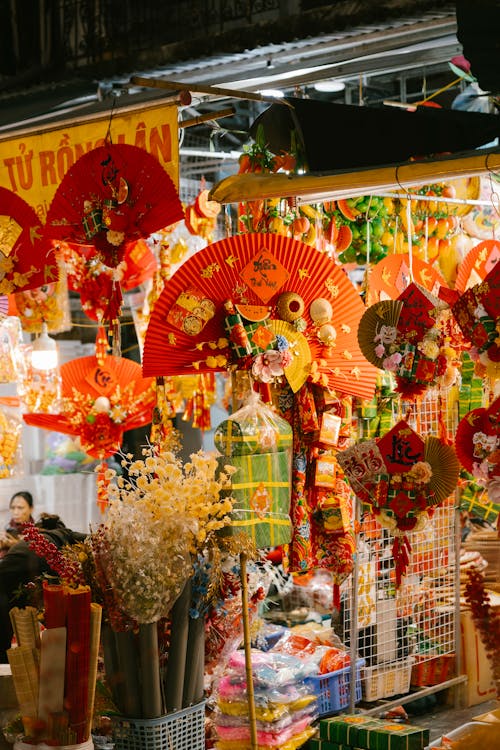 A market with many different types of decorations