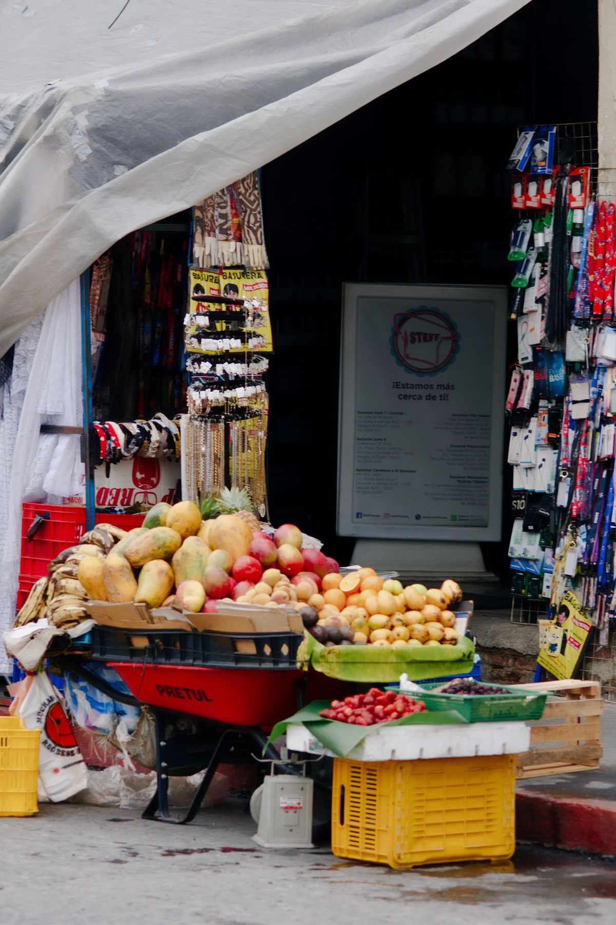 Gulshan Weekend Market